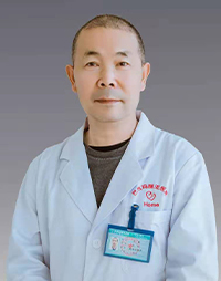 王蕻